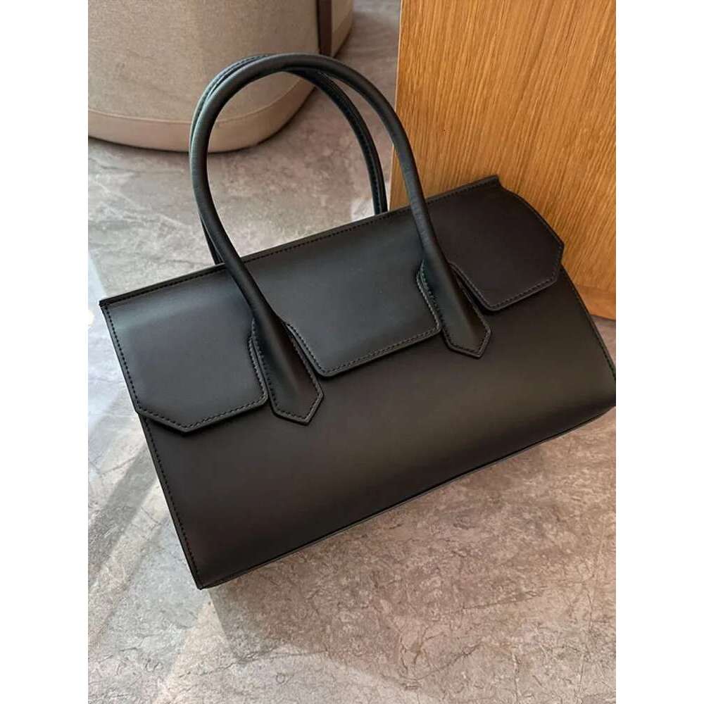 Elegant Office Ladies Totes Handbag Flap Cowhide Genuine Leather Business Women Strap Shoulder Bag New Sling Crossbody Bags bag
