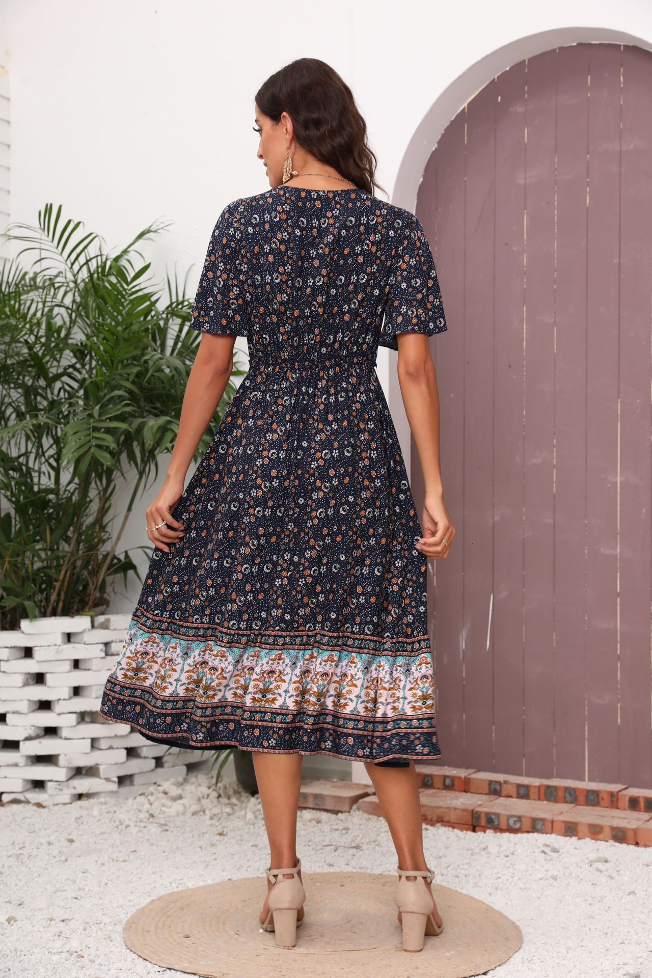 Spring/Summer New Womens V-neck Short Sleeve Dress Printed Mid length Dress