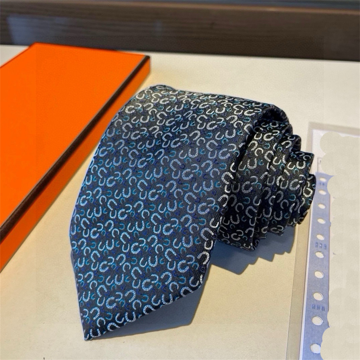 2025ss Men's tie Prade three luxury brand designers design classic fashion tie patterns for men and women plaid letter wedding dress Business office space01131