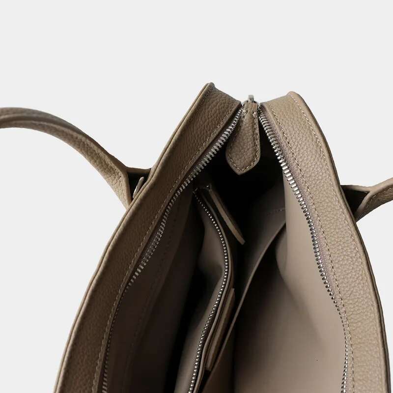 Hot Selling High-Quality Large Capacity Cowhide Tote Fashionable Commuting Handbag Elegant Casual Shell Women's Bag