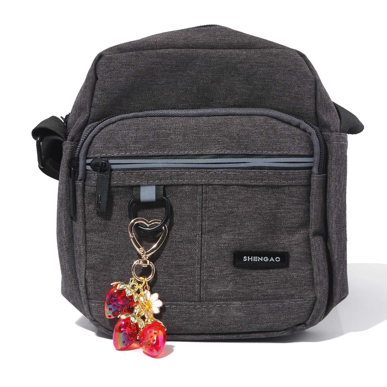 Womens Bag Pendant Delicious Fruit Strawberry Apple Pendant Couple Keychain Cute Strawberry Charm Key Ring Clothing Accessories XJ250524