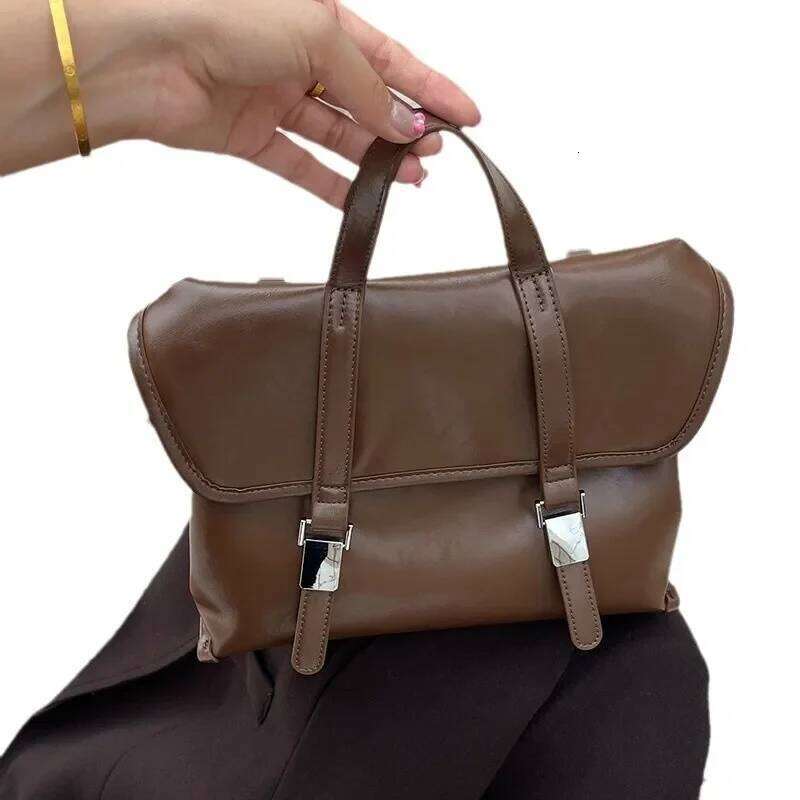 2024 High-End Feel Leather Women's Single Backpack Large Capacity Casualins Lightweight Double Shoulder Bag