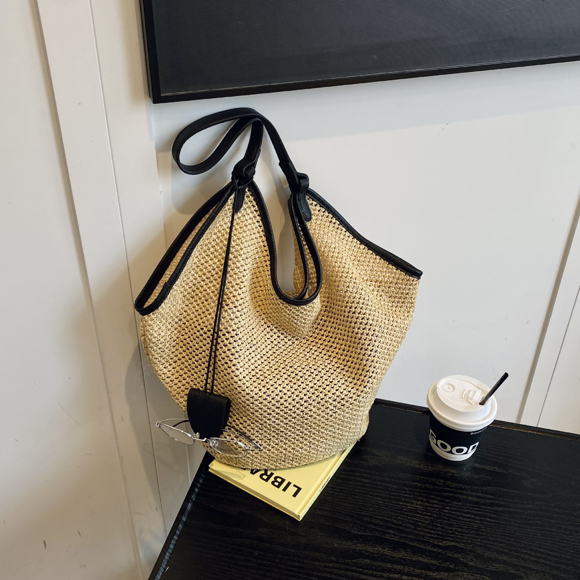 Beach Vacation Large Capacity Straw Weaving Bag Lightweight Bags New Korean Ins Handbag One-shoulder Tote Bag