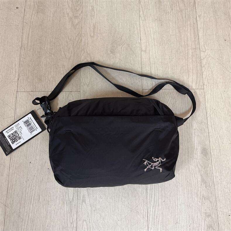Chicken Skeleton Bird Heliad 6L Outdoor Lightweight Travel Shoulder Casual Crossbody Versatile Waist Bag