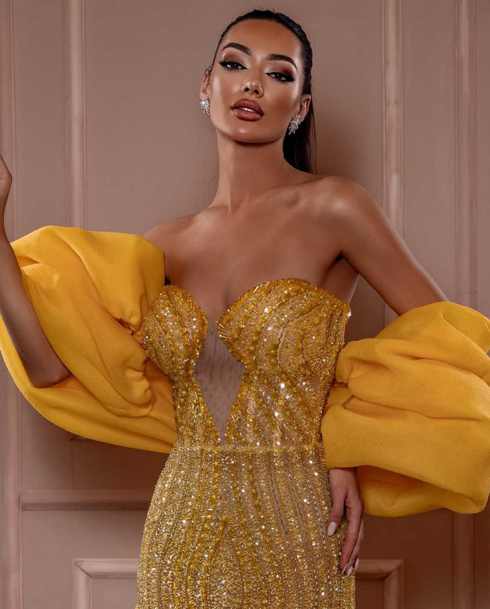 Fashion Evening Dresses For Women Sweetheart Neck Sleeveless Wrap Gown Sequins Sweep Train Dress Party Customized Dress