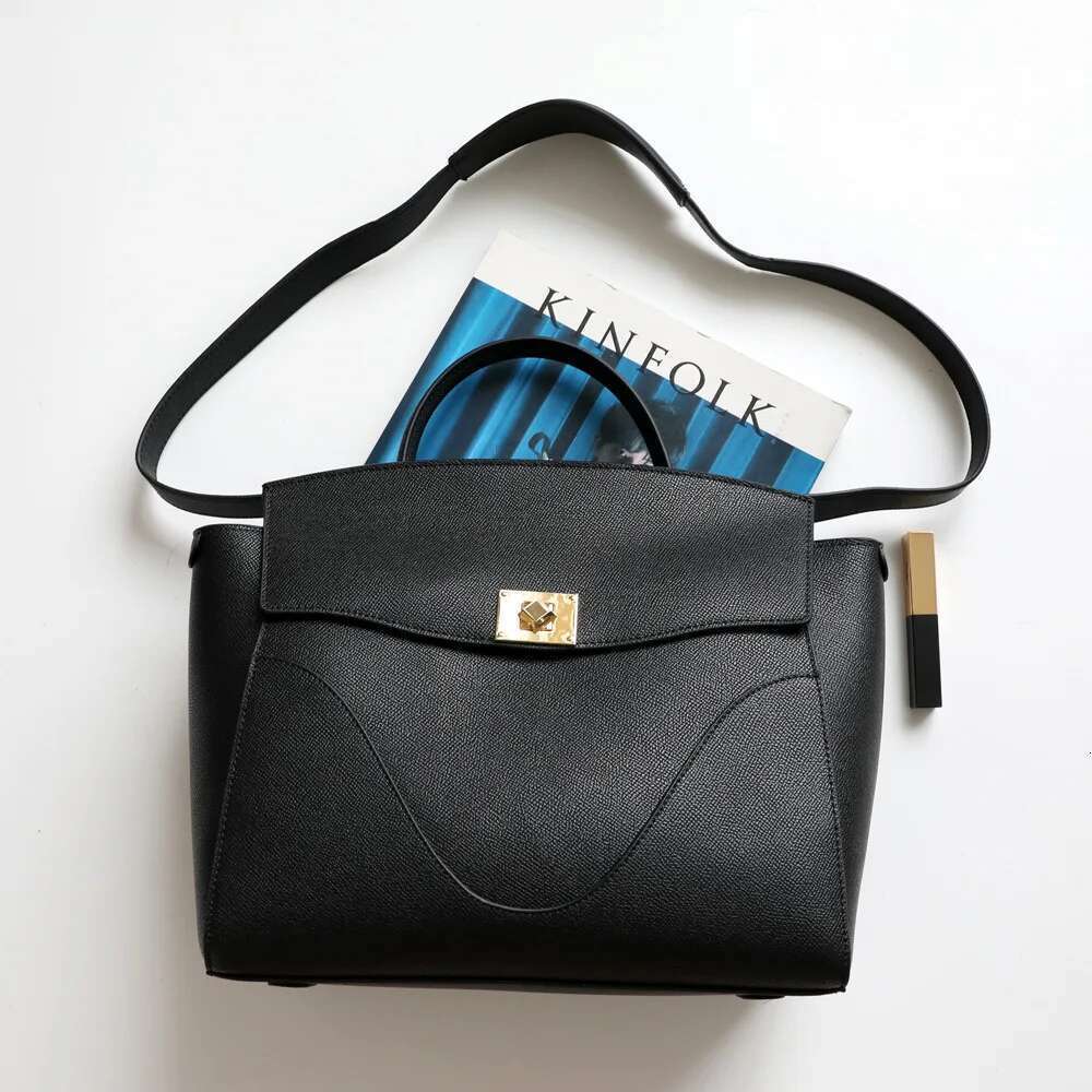 high quality Tote Leather lady handbag designer Commuter Travel Business laptop bag Brief Case large capacity Backpack