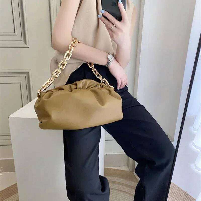 Women's Bags Designer New Handheld Shoulder Bag With Thick Chain And Wrinkled Cloud Pattern Crossbody Bags For Women Designer Handbag