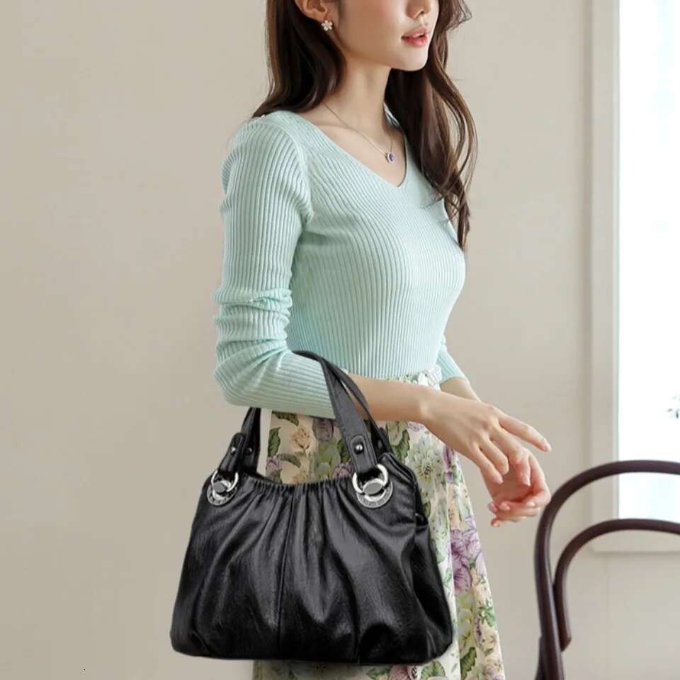 Women s High end Soft Pu Leather Shoulder Designer Handbag Ladies Tote Bag Crossbody Commuting Layers Pleated Sac bag
