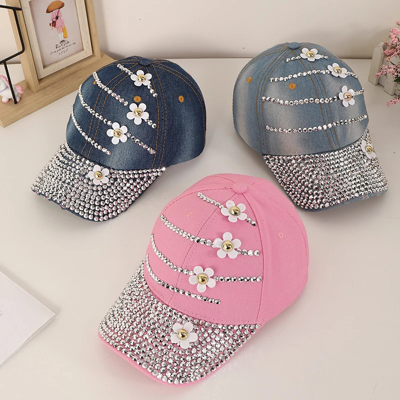 Trendy diamond-encrusted four-flower soft-top cowboy baseball cap for womens daily commute with a versatile sun hat 250522