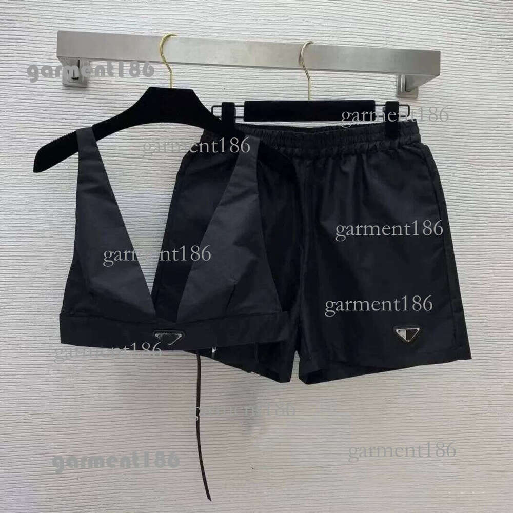 Women's Sports Bra Top and Matching Shorts for Summer Wear Casual Fashionable Two-Piece Outfit 09b