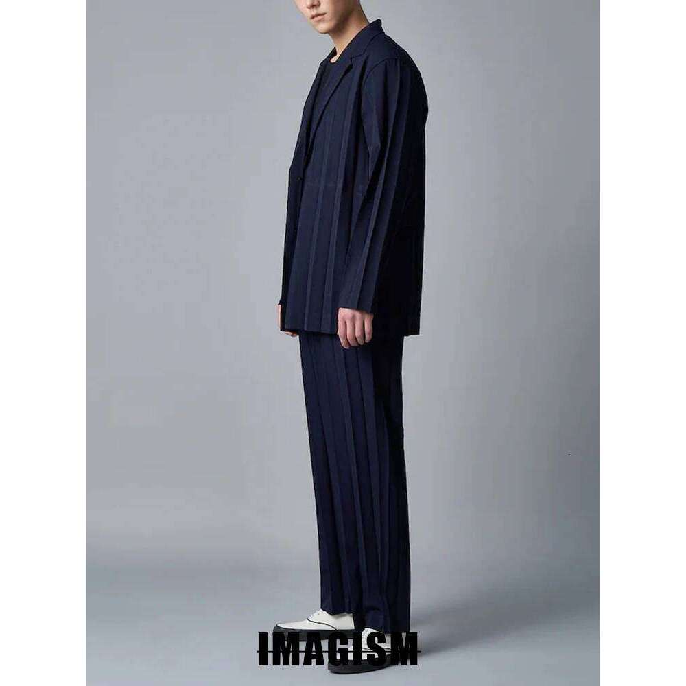 Miyake Fold 2025 New Niche Design Casual Loose Thin Paper Suit Jacket Men