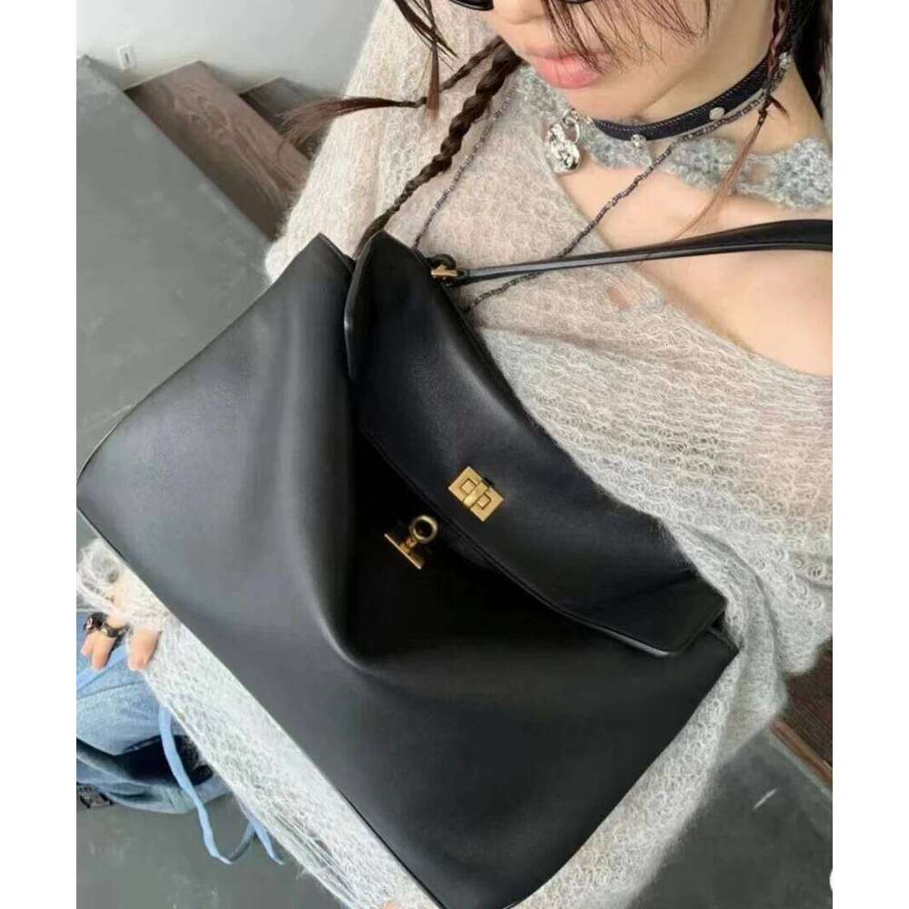 Retro Genuine Tote Ladies Elegant Handbags Woman Shoulder Messenger Bag Suede Leather Gold Sier Buckle Bags