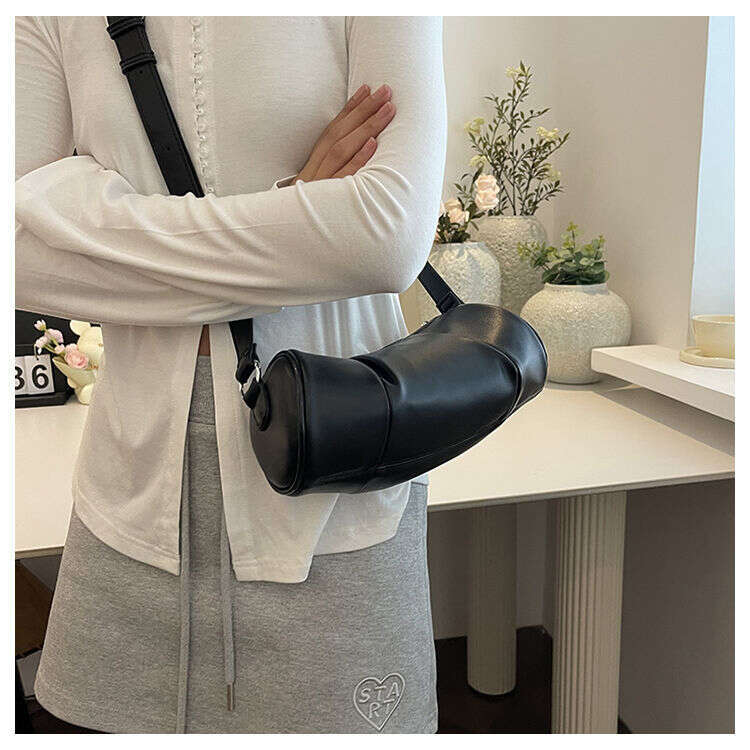 Pleated Cylinder Fashion Lightweight Casual Shoulder High Appearance Temperament Pillow Crossbody Versatile Women's Bag