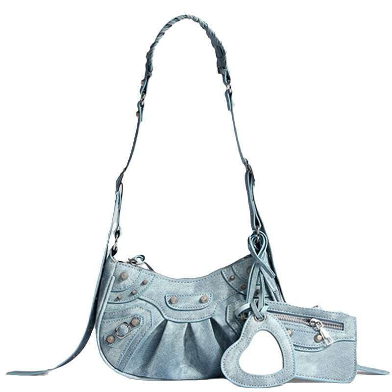 2025 New Fashion Trend Motorcycle Underarm Rivet Tassel High-end Wrinkle Single Shoulder Crossbody Women's Bag