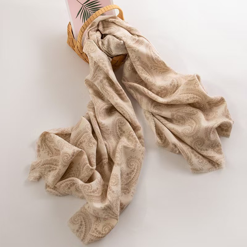 T809 Winter Temperament Cashmere Scarf Retro All-match Cashew Flower Plush Thickening Warm Scarf