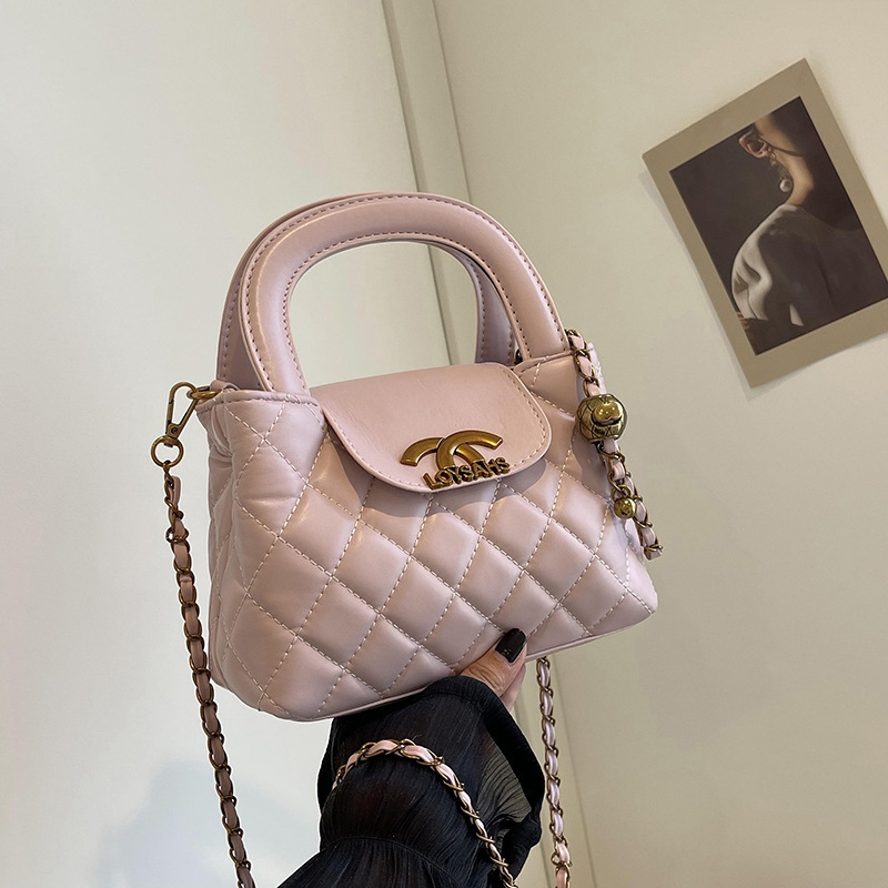 Free shipping designer's new single-shoulder crossbody bag for women's foreign trade, fashionable and trendy light luxury hand-held diamond 