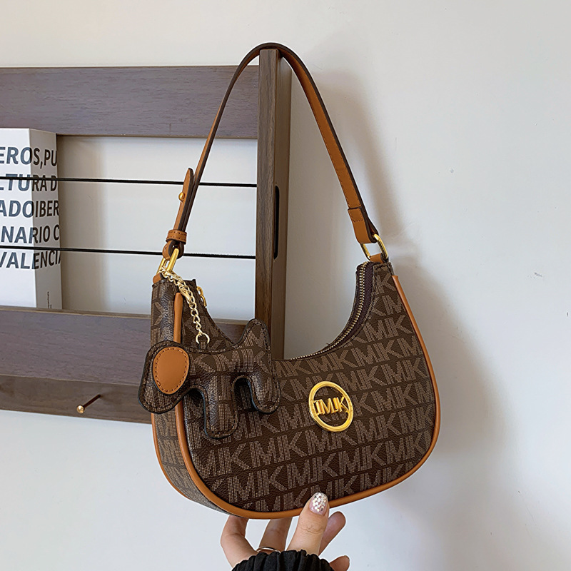 Under the armpit bag new trend bag casual bag with half moon bag bag shoulder diagonal cross bag 2025