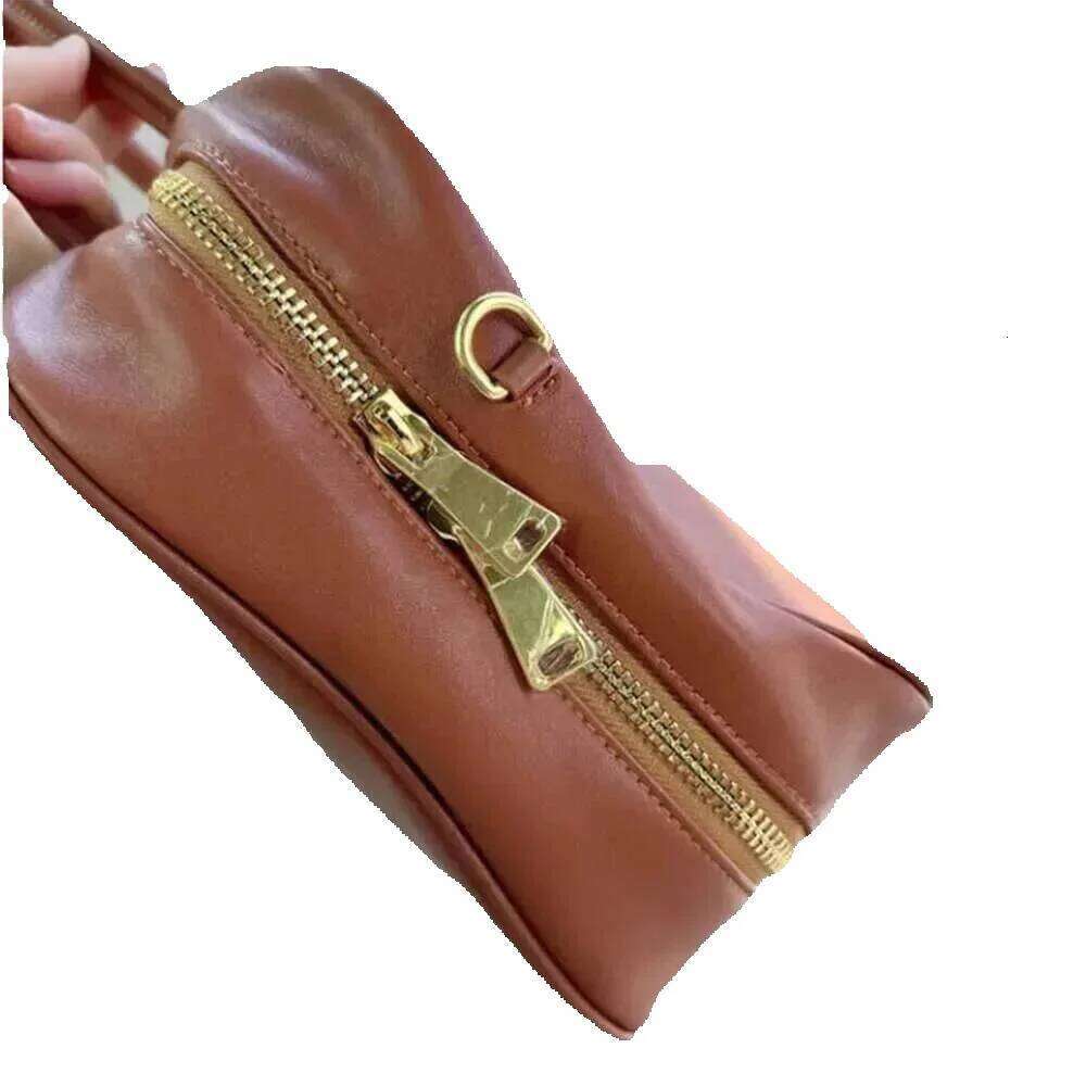 Designer Luxury Designer Luxury Motingsome Designer Real Genuine Leather Handbag Woman Tote Bag Retro Boston Purses Bowling Bags Shoulder Hobos 2024