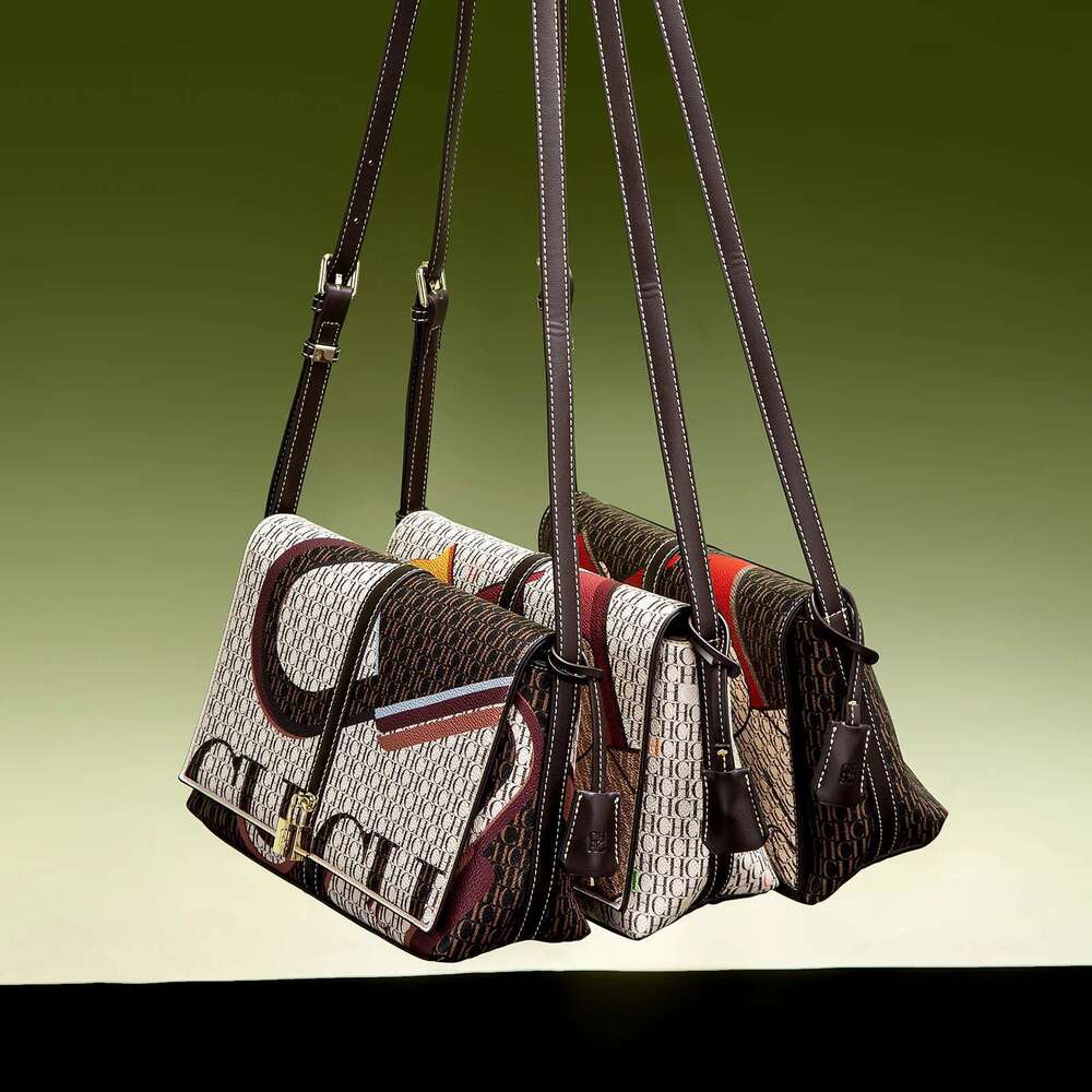 Retro Design Women's Fashionable And Diverse Business Commuter Large Capacity New Shoulder Bag