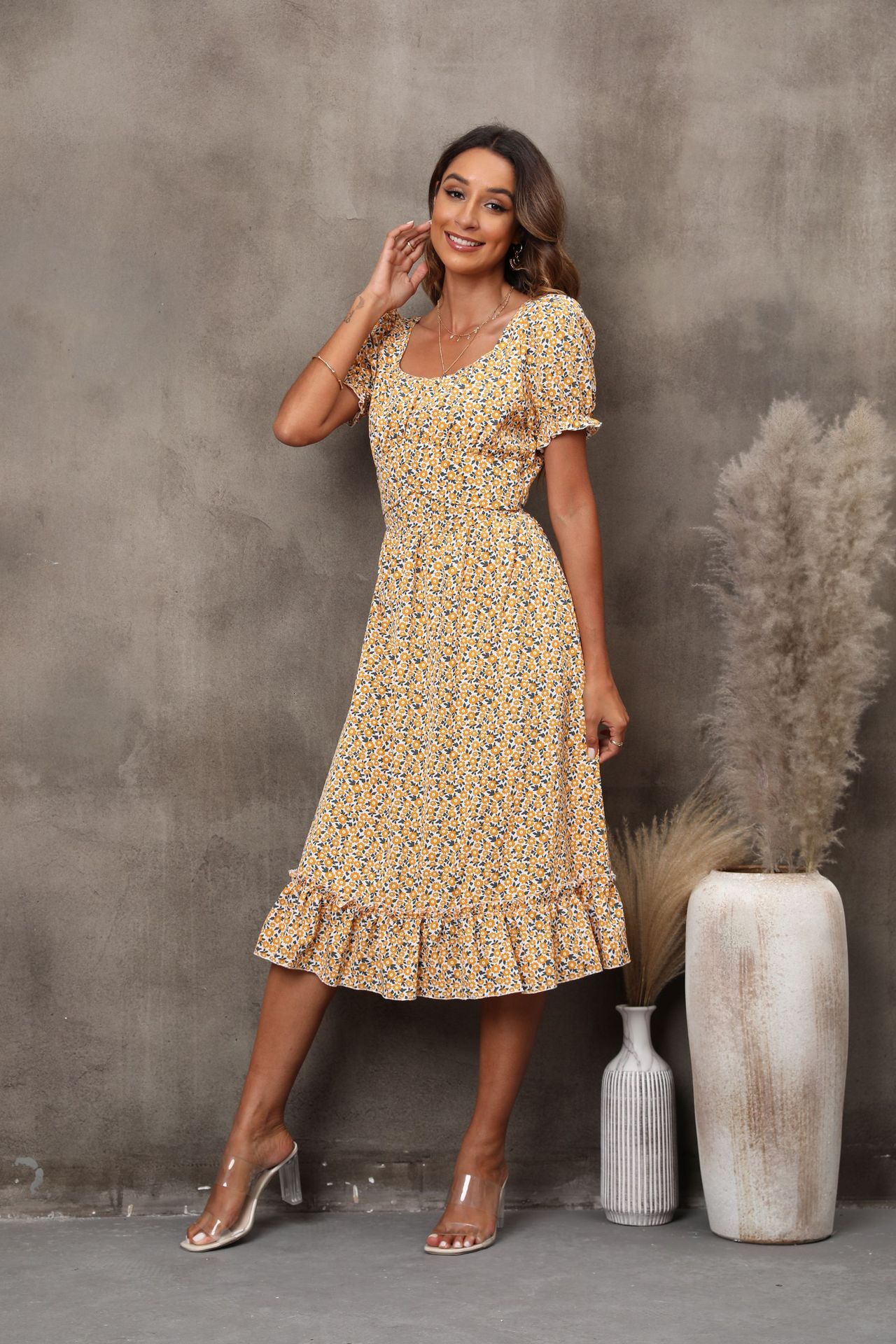 Spring/Summer New Womens U-neck Short Sleeve Floral Dress with Open Back