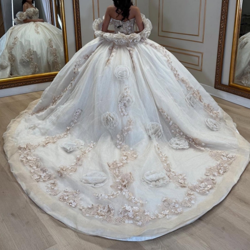Light Champagne Quinceanera Dresses Ball Gown Off The Shoulder Applique Flowe Beading Tull Party Birthday Sweet 16 Dress Vestidos