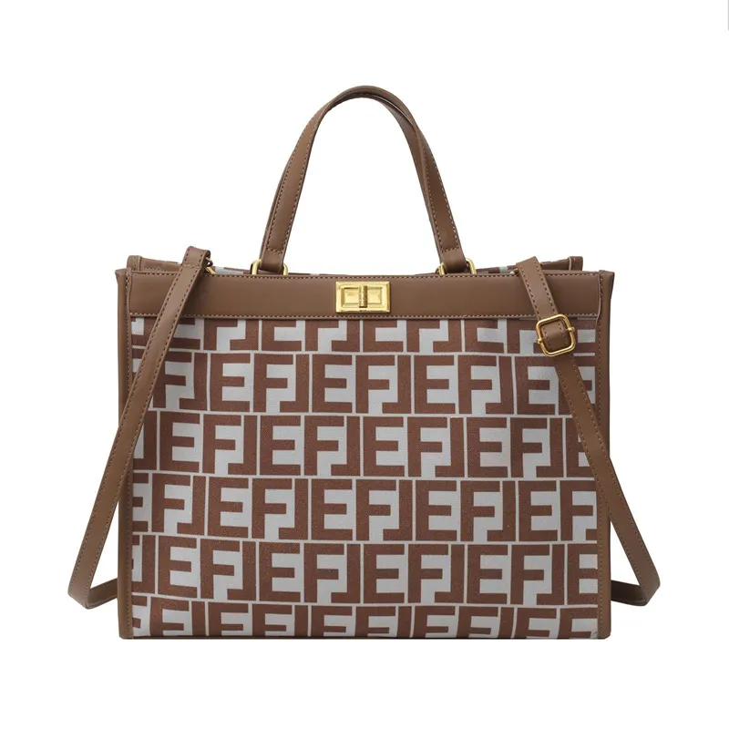 Shoulder Crossbody Bag se Designer 2025 fashionable comting large capacity handbag light crossbody bag for women Free shipping
