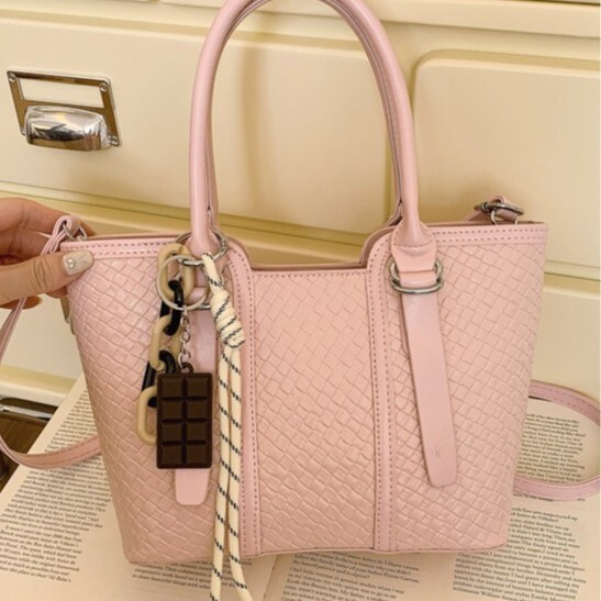 Korean Style Fashion Large Capacity Handbag Tote 2025 New Model Casual Shoulder Crossbody Bag with Textured Patchwork