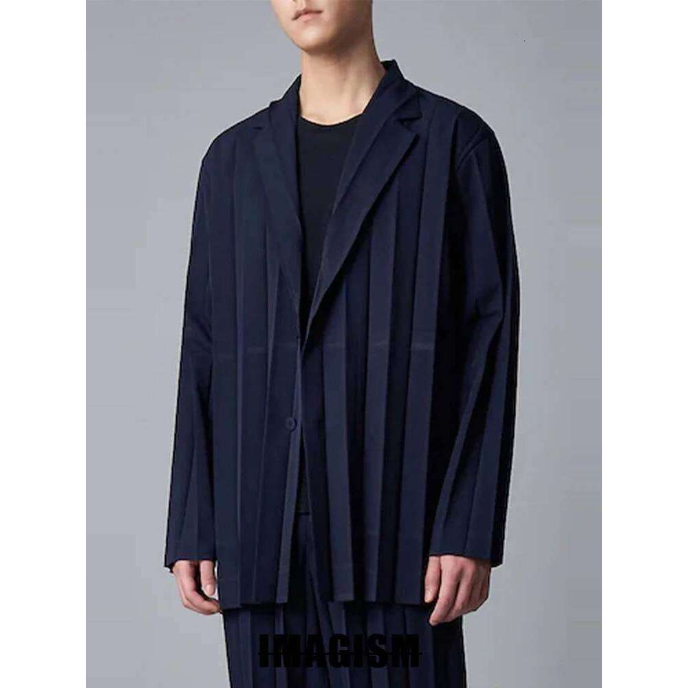 Miyake Fold 2025 New Niche Design Casual Loose Thin Paper Suit Jacket Men