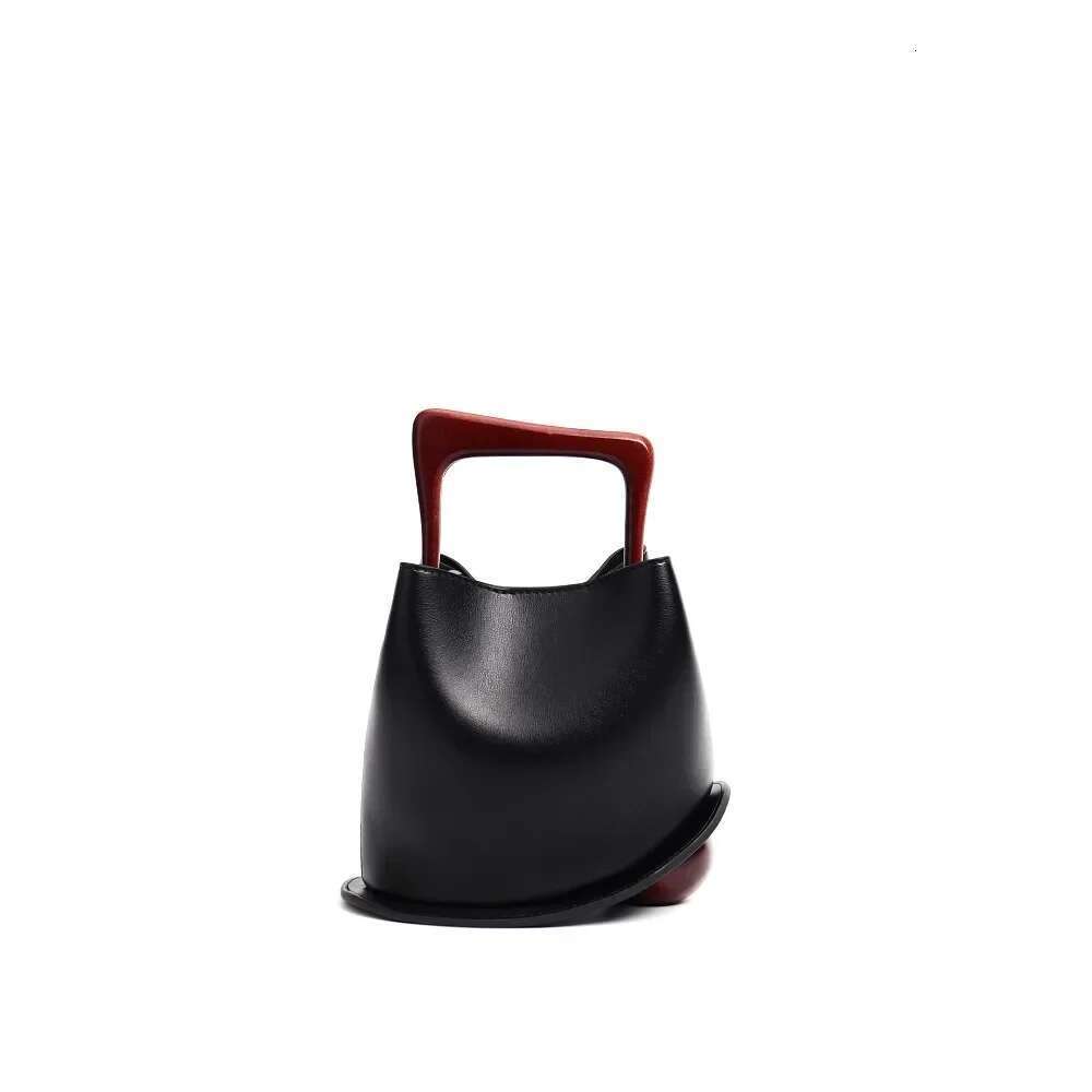 New Cowhide Genuine Leather Minority Korea Handbags Commuter Women Simple All-match Bucket Large Capacity Advanced Shoulder Bag