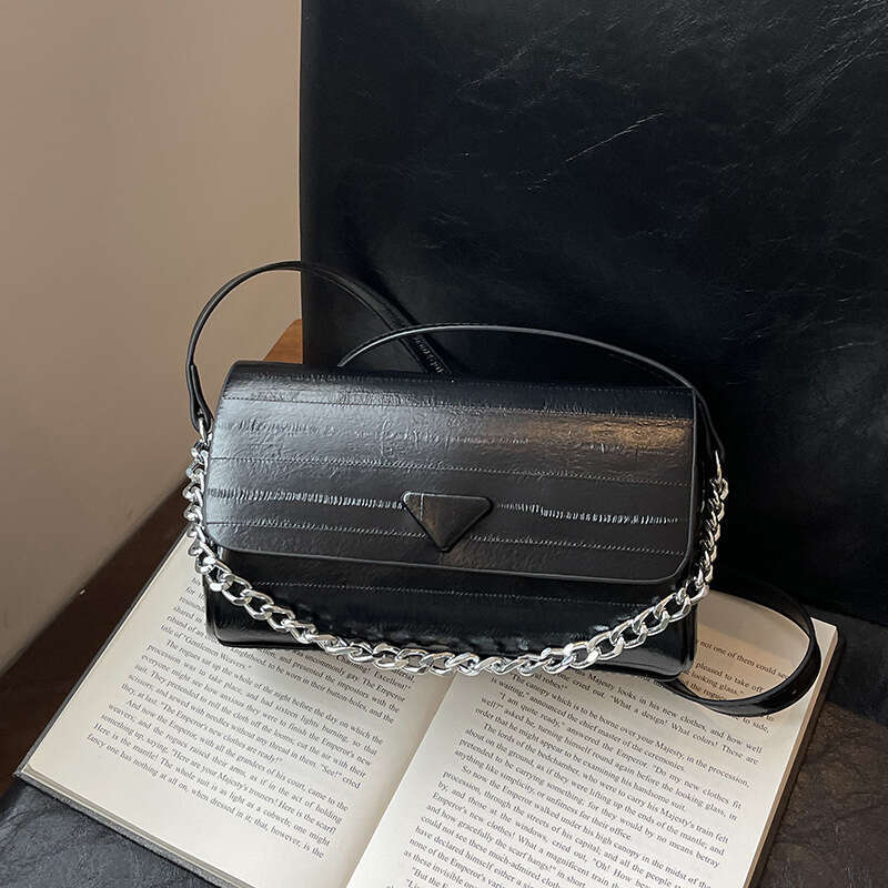 Pillow For Women New High-Quality Textured Chain Crossbody Fashion Versatile Simple Cylinder Bag