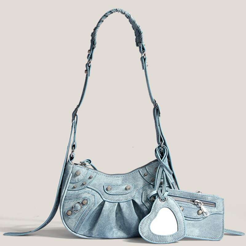 2025 New Fashion Trend Motorcycle Underarm Rivet Tassel High-end Wrinkle Single Shoulder Crossbody Women's Bag