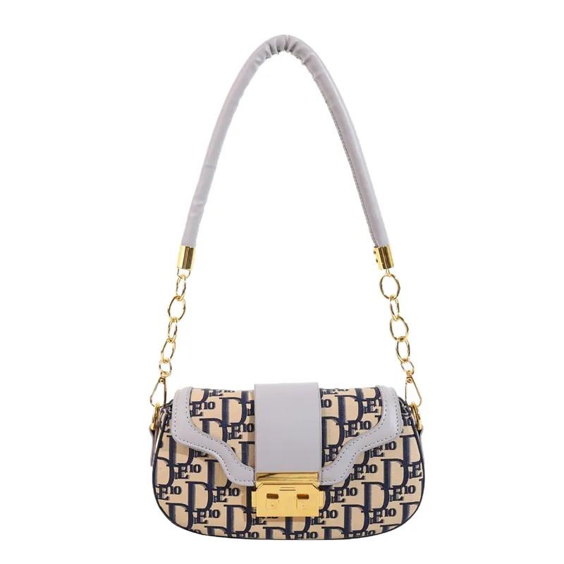 Designer bag 2025 new trend saddle bag crossbody bag shoulder bag fashionable versatile handbag high-quality versatile bag essential for going out on 