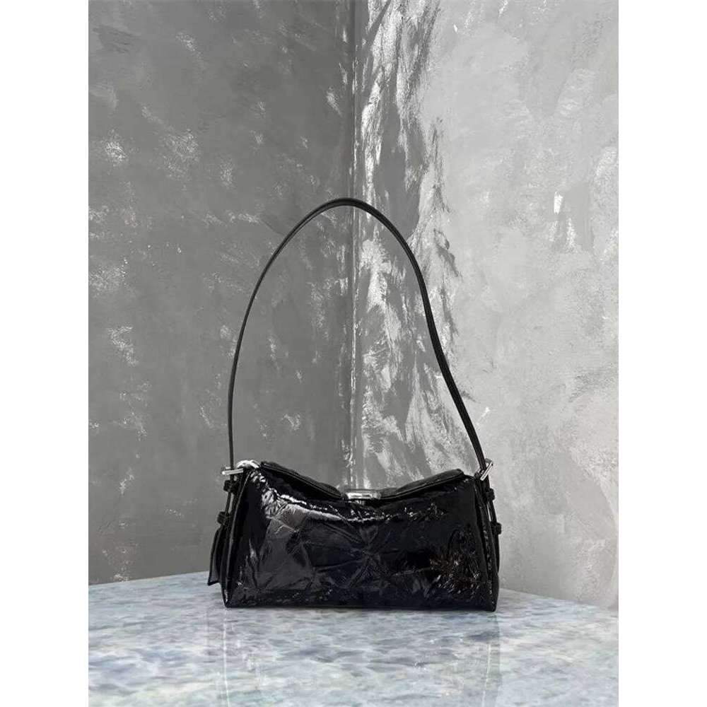 Ladies Office Genuine Leather Mini Armpit Handbag Tote Women Single Shoulder Bag Hasp Fashion Designer Elegant Crossbody Bags