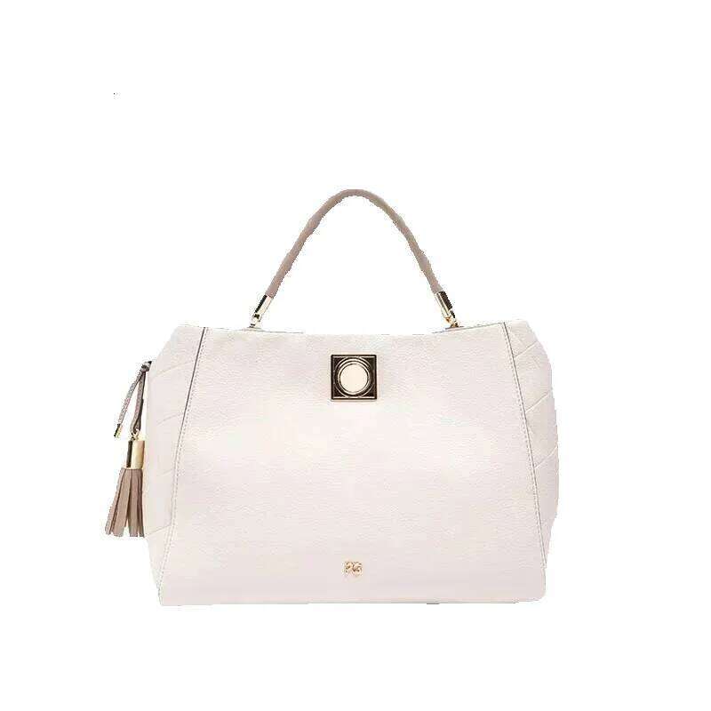 Designer Luxury Designer Luxury PG Quality Niche Brand Design Versatile Delicate Handbag Casual Light High Sense Fashion Women's Bag