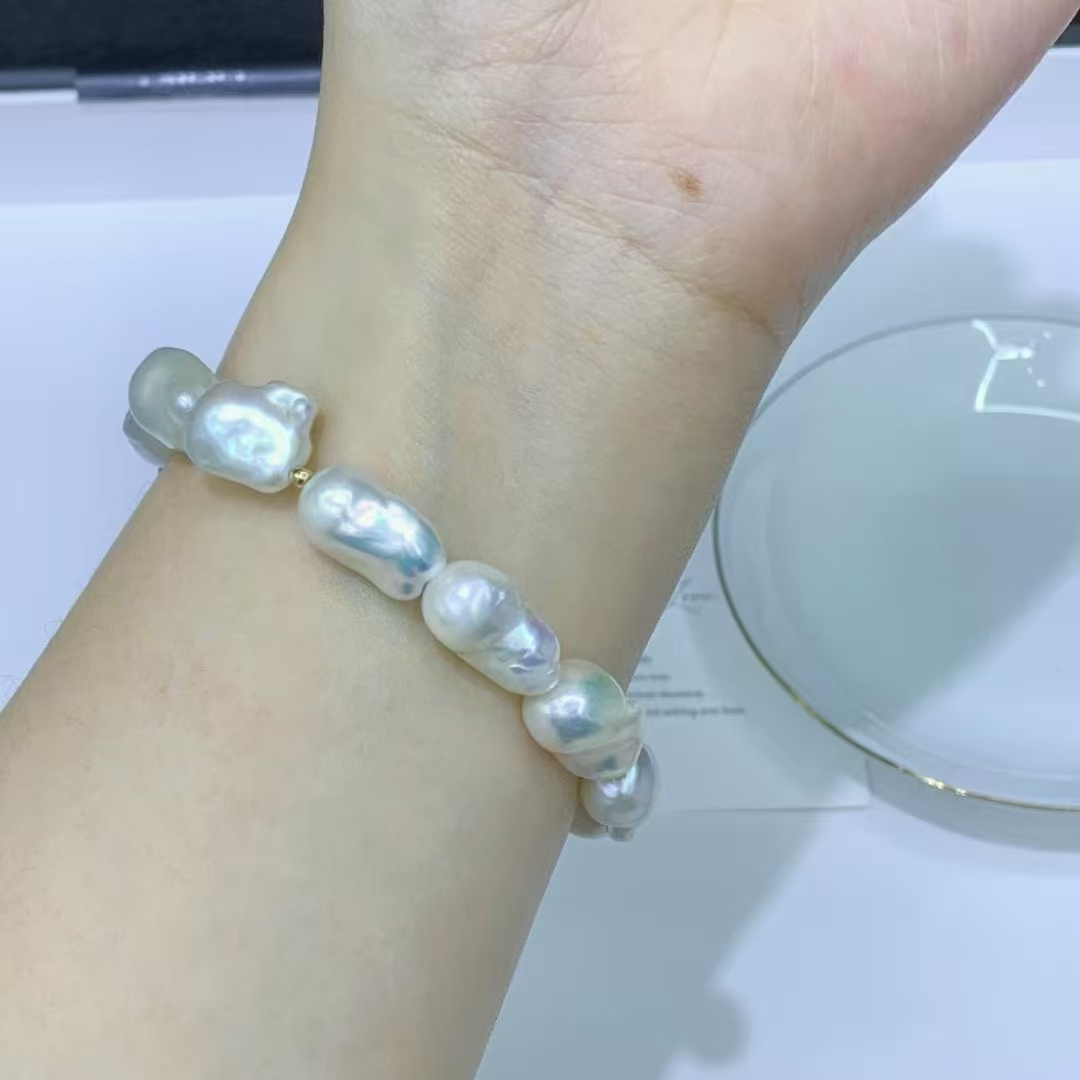 Elegant Ladies' Pearls Necklace with Adjustable Clasp & Rhodium Finish for All Occasions