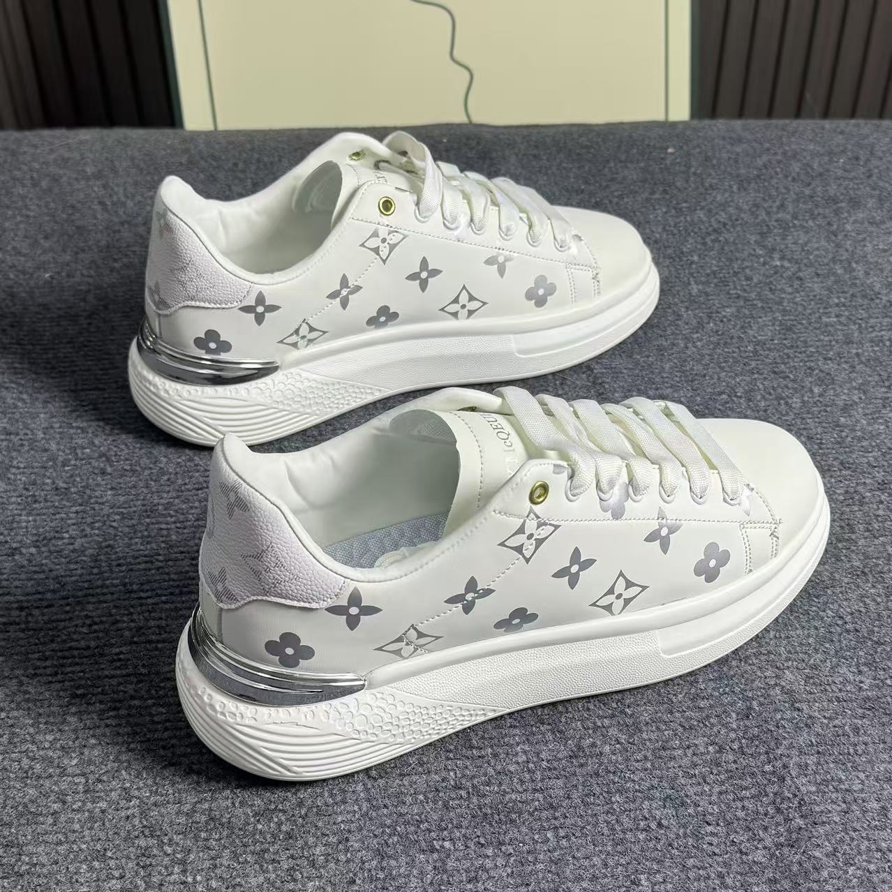 Free shipping designer men's shoes new autumn thick-soled board shoes, casual and versatile printed white cake sole height-increasing casual shoe