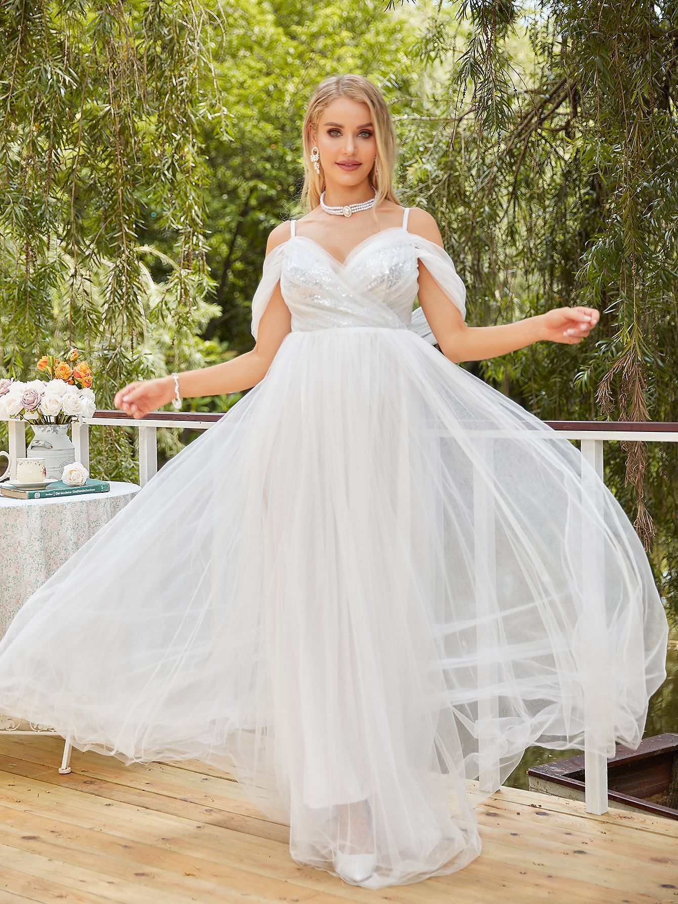 New Womens Wedding Bridal Dress Mesh Dress Grand Display