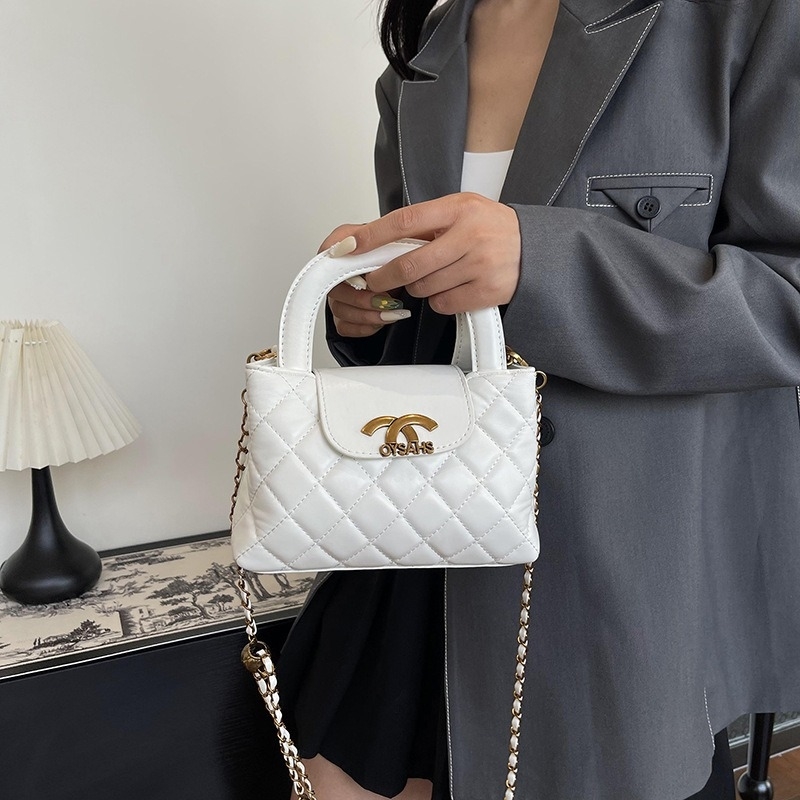 Free shipping designer's new single-shoulder crossbody bag for women's foreign trade, fashionable and trendy light luxury hand-held diamond 