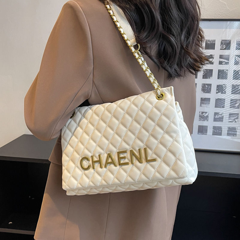 designer bag womens underarm bag diagonal straddle shoulder bag sheepskin cloud bag lunar teeth bag handbag hobo wallet 0000