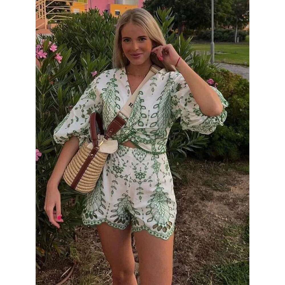 Woman 2 Pieces Sets 2024 New Fashion Embroidery Short Blouse Summer Women Suit Shorts Two Piece Set Womens Outfits