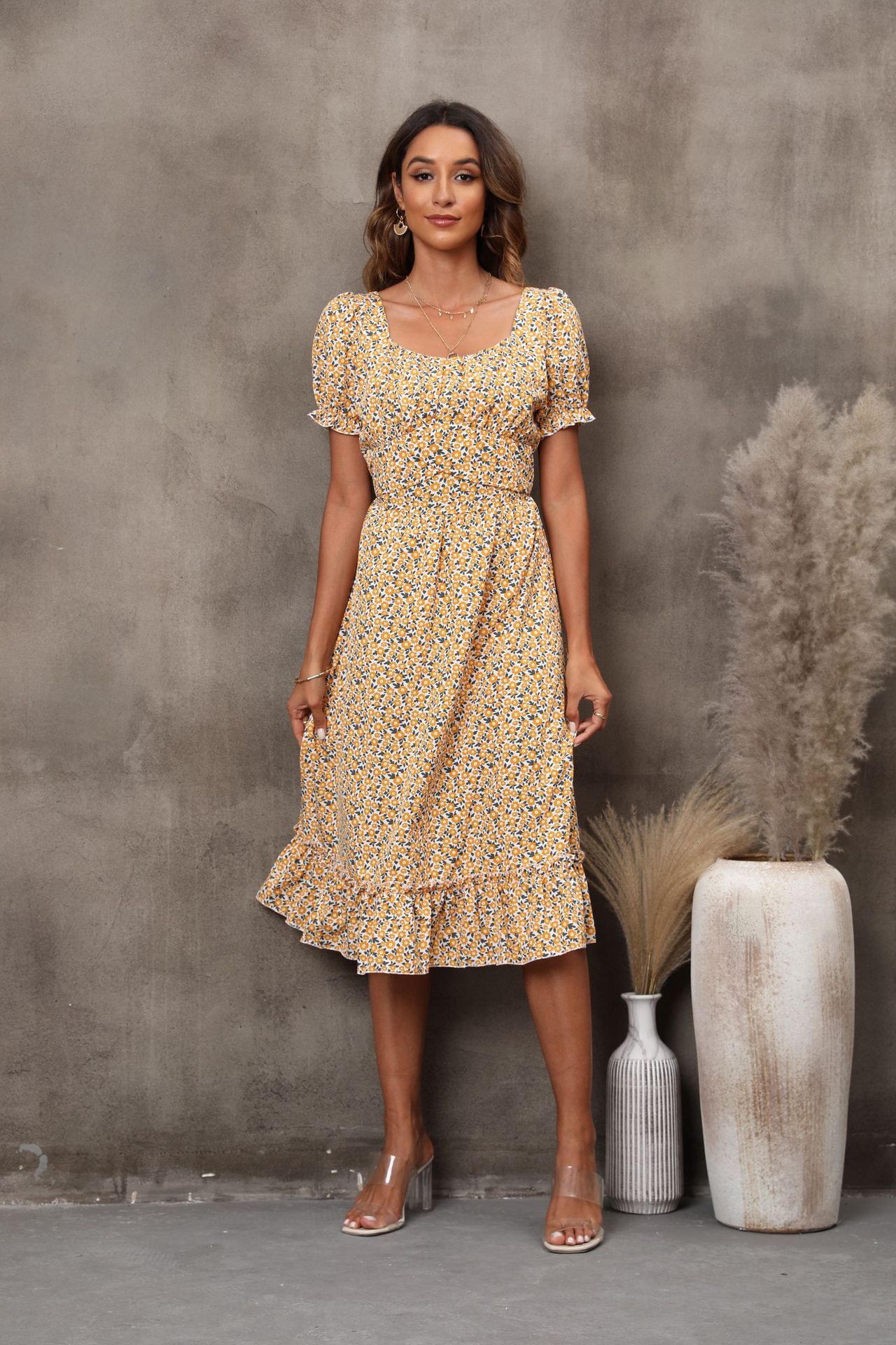 Spring/Summer New Womens U-neck Short Sleeve Floral Dress with Open Back