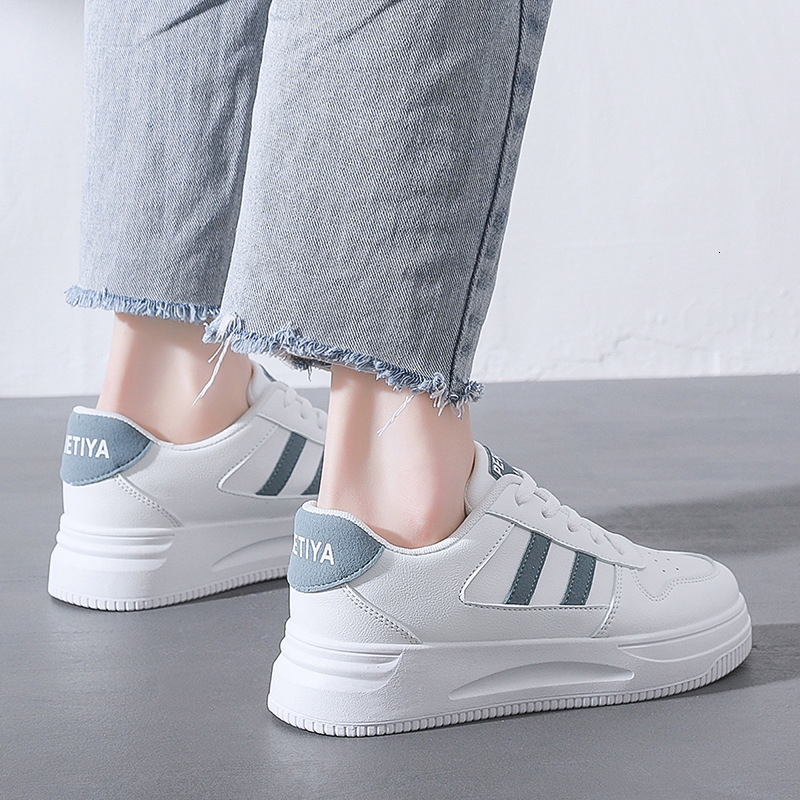 Ddmytiger Ins Little White Student Korean Women S Trendy Spring New Thick Soled Height Increasing Breathable Casual Shoes Street Shot QR Outdoor Shoes