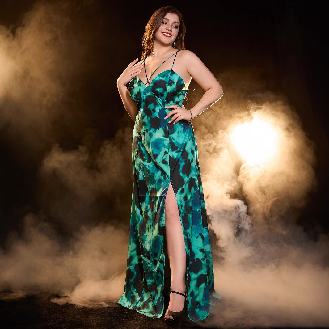 Oversized dresses are hot selling vacation style slit dresses backless cocktail party dresses