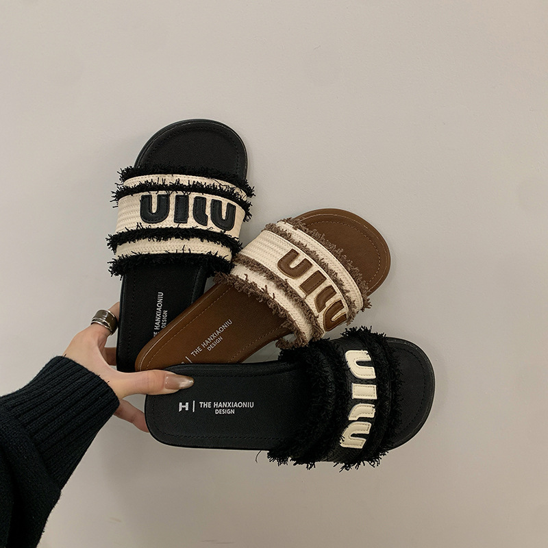 2025 New Summer Women's One-strap Flat Sandals with Toe-baring Design Suitable for Beach and Outdoor Wear Casual and Versatile Slippers in Fairy 