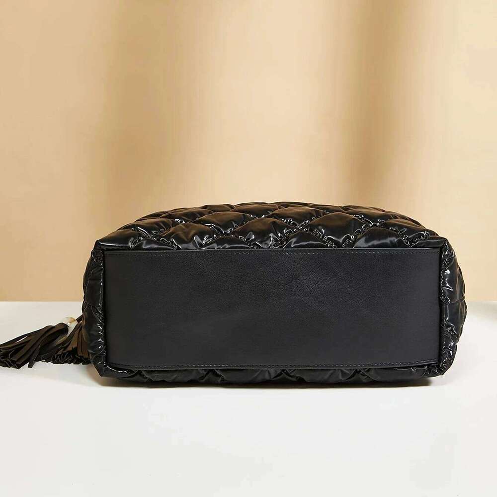 Women's Bags Designer Vintage Large Capacity Plaid Shoulder Women's Autumn/Winter New Leisure Handbag Commuter Tote Bag