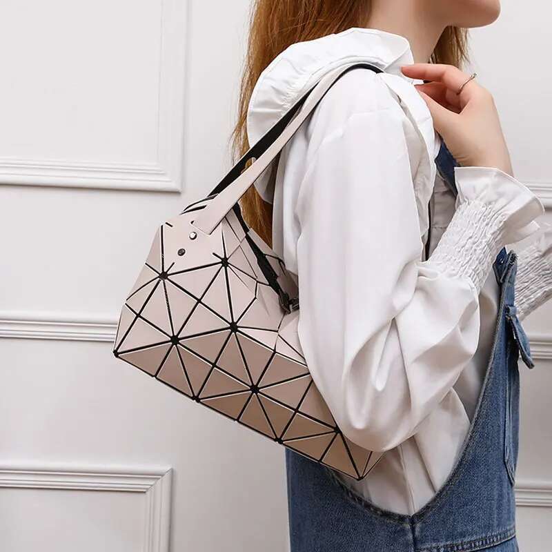 Boston Pillow Commuter Shoulder Tote Underarm Bag, Fashion Versatile Geometric Quilted Dumpling Bag