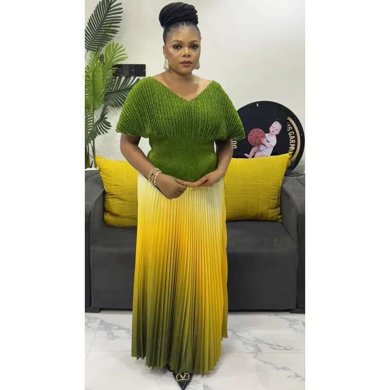 DUOSHA Pleated 2 Pieces Set Women Fashion V Neck Short Batwing Sleeves Irregular Hem T-Shirt + New Gradient Color Skirt