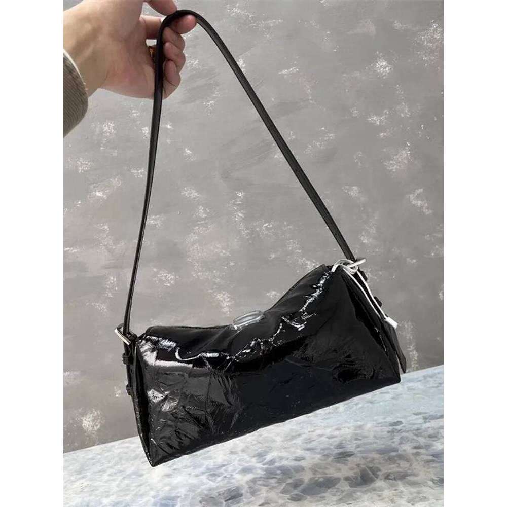 Ladies Office Genuine Leather Mini Armpit Handbag Tote Women Single Shoulder Bag Hasp Fashion Designer Elegant Crossbody Bags