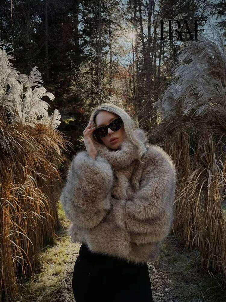 TRAF Women's Fashion Full Patchwork Sweatshirt High-collar Pullover Warm Hoodie Elegant Fluffy Faux Fox Fur Jacket