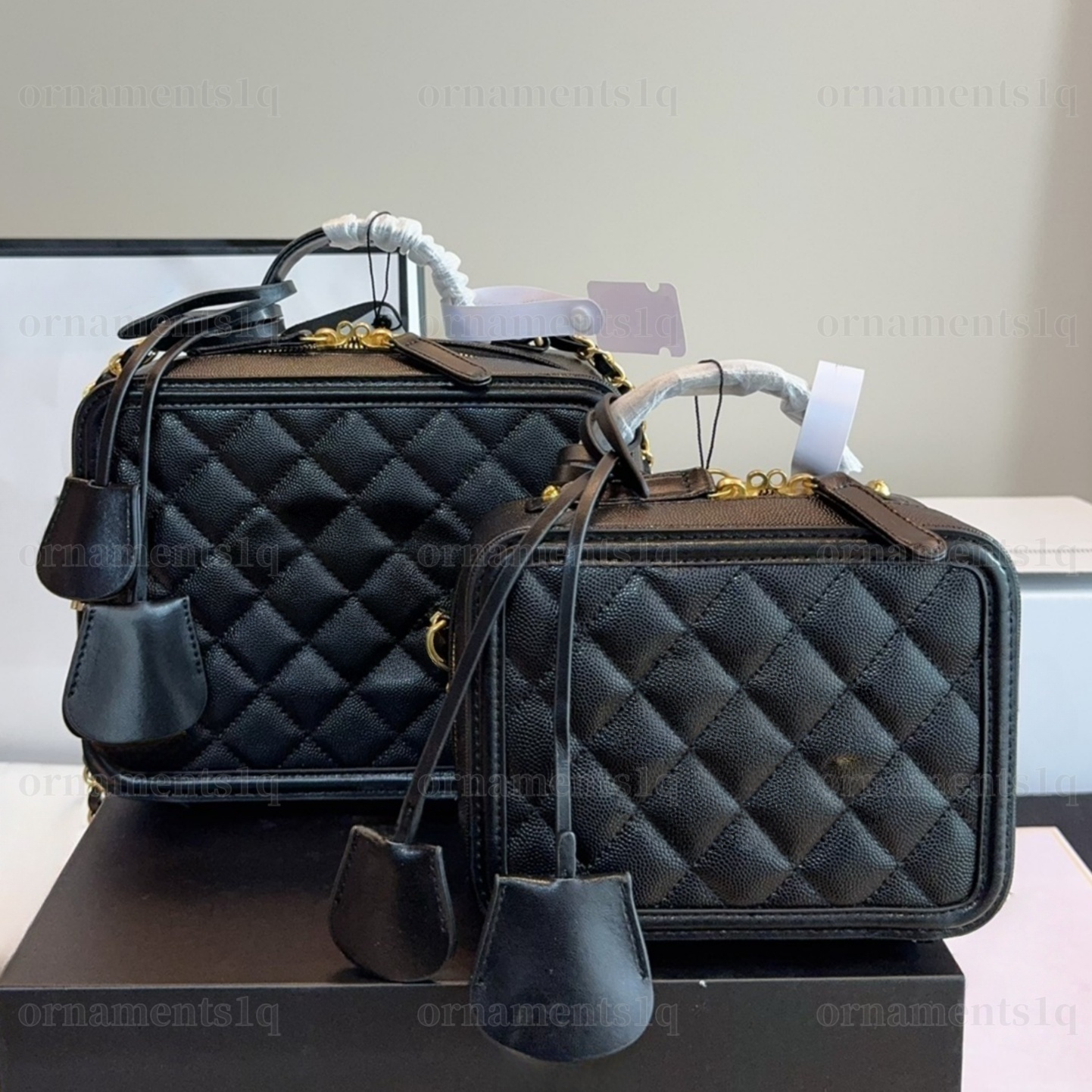 Designer Makeup Case Classic Makeup Box 24K Case Bag Thickened Leather with Chain Shoulder Strap Delicate Vintage Elegant Women's Crossbody Bag Handbag Tote Bag